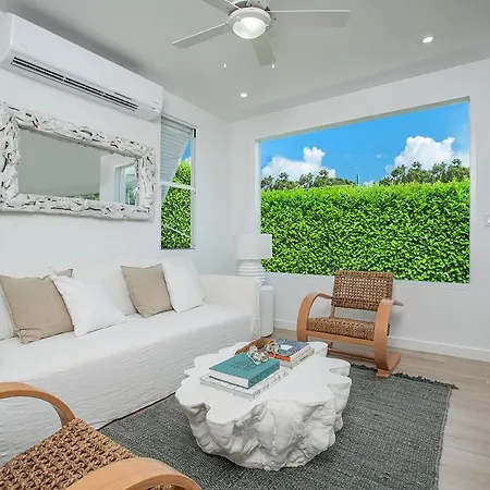 Garden Grove Villas Saint James Exterior photo