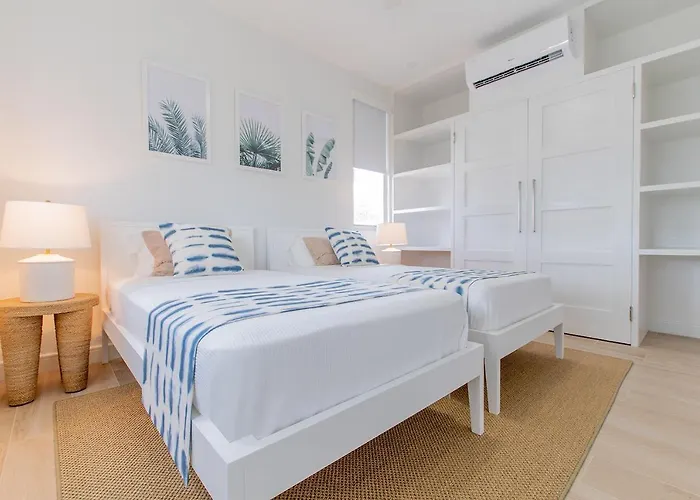 Garden Grove Villas & Hotel
